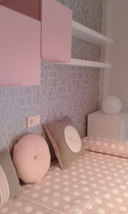 5 grandes ideas para decorar estanterías de un dormitorio juvenil – Muebles  Limón – Granada