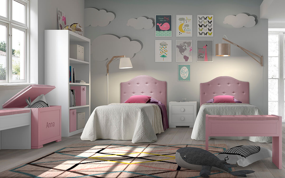 Habitación infantil en blanco y rosa con cama nido 